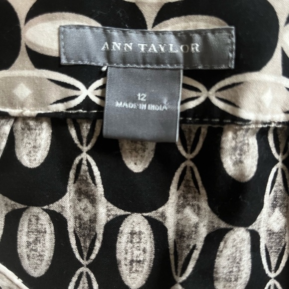 Ann Taylor women’s skirt size 12 - Picture 3 of 7